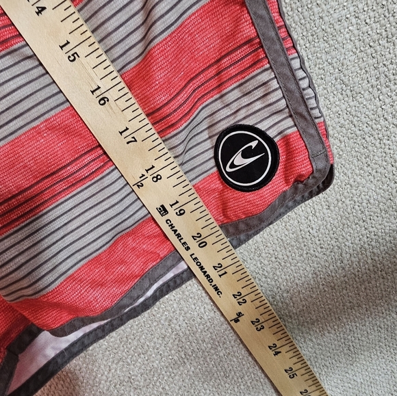 O'Neill Men's Red and Gray Swim Shorts Swimming Trunks Coral and Grey Size 38 - Picture 11 of 12